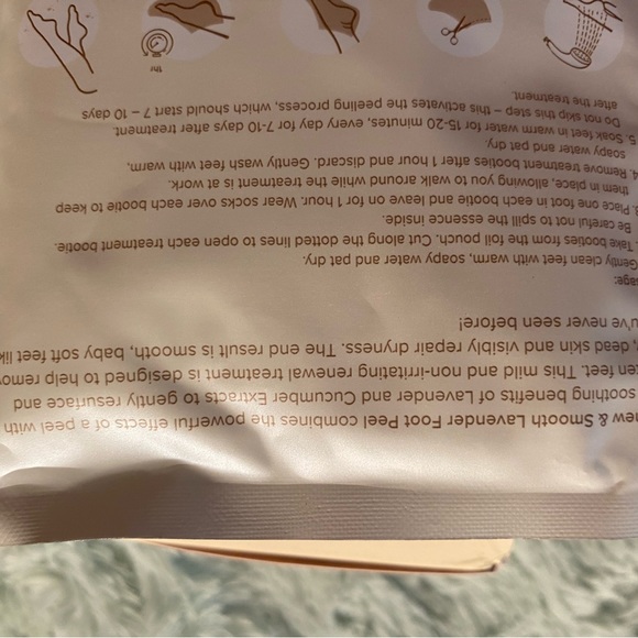 Crepe Erase Body Firm with Bonus foot peeling Booties - Picture 9 of 10